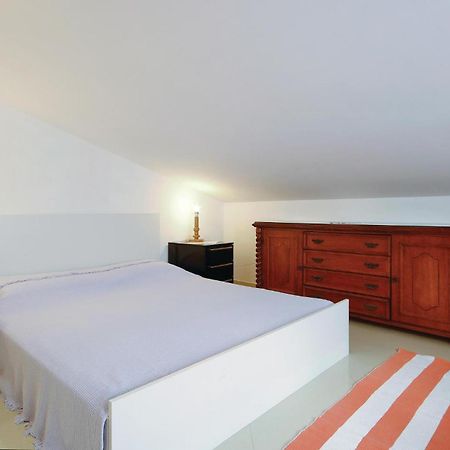 Cozy Apartment In Medulin With Kitchen Luaran gambar
